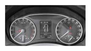 صورة عالية الدقة، مضاءة جيدًا، للوحة قيادة سيارة بي ام دبليو، تعرض مجموعة متنوعة من مصابيح ومؤشرات التحذير، مما يشير إلى ضرورة استبدال البطارية. يجب أن تُظهر الصورة لوحة القيادة بزاوية مرتفعة قليلاً، مما يوفر رؤية واضحة للوحة العدادات، ويسلط الضوء على إشارات التحذير ذات الصلة. يجب أن تكون الإضاءة قوية، مع مزيج من الإضاءة الساطعة والظلال العميقة لإبراز خطورة الموقف. يجب أن تكون الخلفية ضبابية بعض الشيء، مع التركيز على تفاصيل لوحة القيادة. يجب أن تُعبّر الصورة عن القلق والحاجة إلى اتخاذ إجراء فوري. يجب تضمين اسم العلامة التجارية kw-battery بشكل غير ظاهر في المشهد.